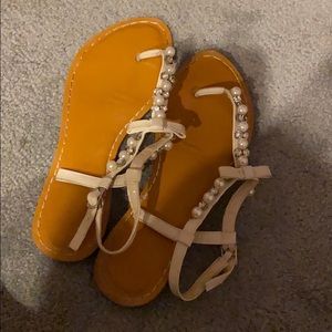 Pearl sandals